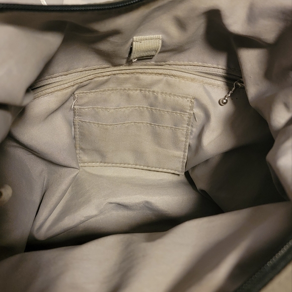 Baggallini Crossbody - Picture 7 of 12